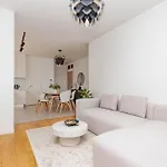 شقة Sea View Garden