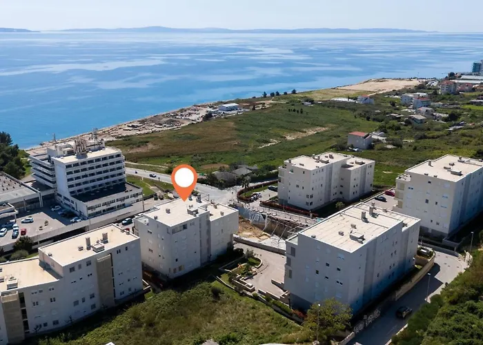 Sea View Garden Apartment Split