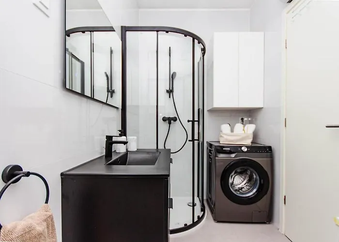 Sea View Garden Apartment