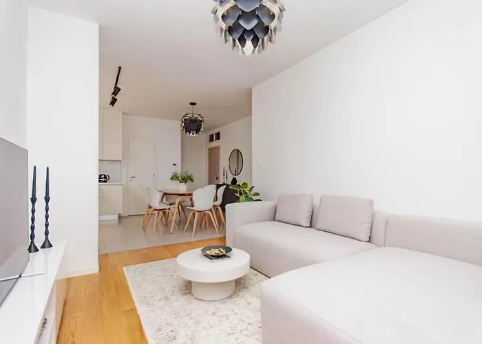 Apartment Sea View Garden